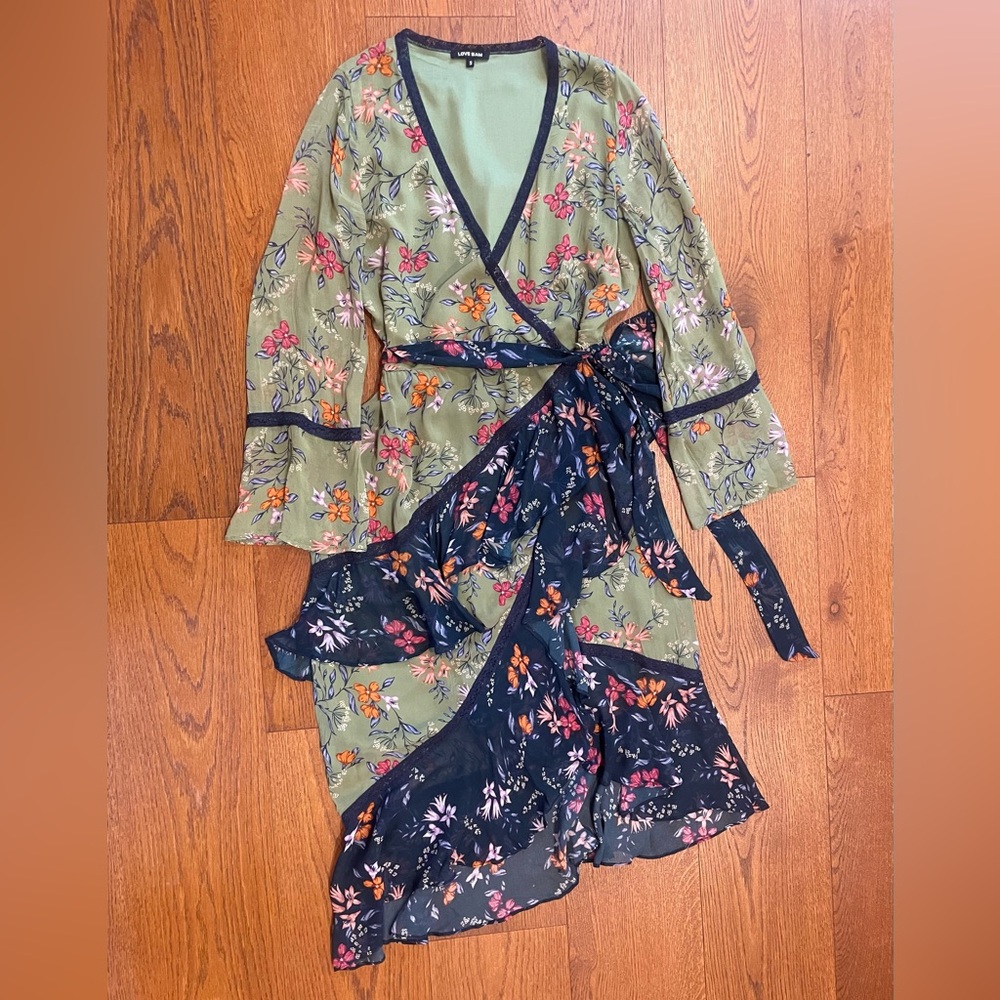 Anthropologie Love Sam tiered wrap dress small - Picture 5 of 13